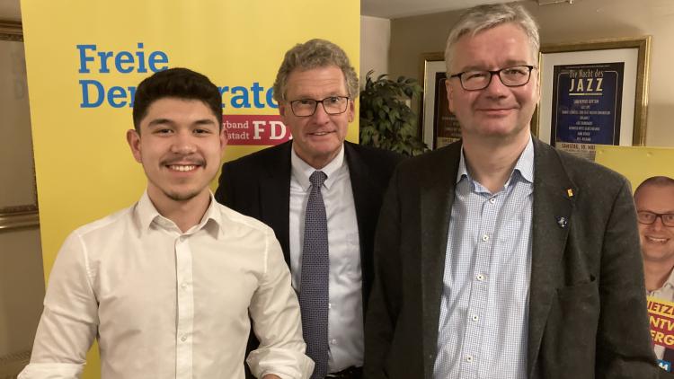 Umut Zeybek, Dr. Bernd Buchholz und Stefan Goronczy im Ratskeller