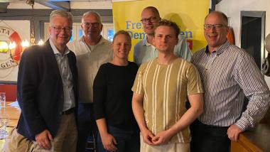 Neuer Ortsvorstand (v. l.) Stefan Goronczy (Ortsvorsitzender), Christian Schlüter (Schatzmeister), Katharina Wilke (stv. Ortsvorsitzende), Björn Mietzner (stv. Ortsvorsitzender), Adrian Jansen (Schriftführer) und Guido Nedden (stv. Ortsvorsitzender).